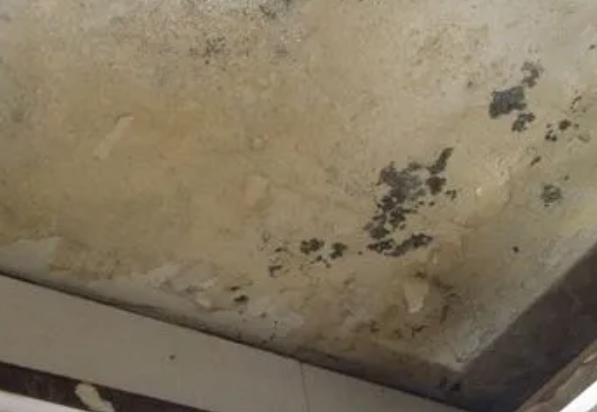 沈北新阳台漏水维修公司分享下沈北新卫生间渗水维修需要注意哪些问题。